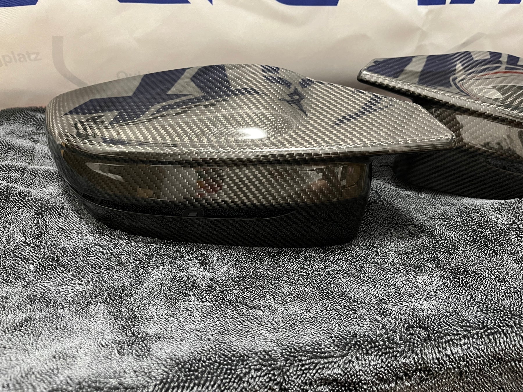 Carbon-fiber Mirror cap for M2 G87