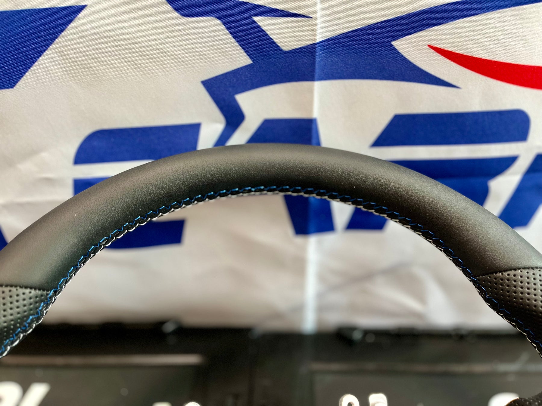 XT-D1 All-Leather Steering Wheel for Lexus IS/RC/CT/NX