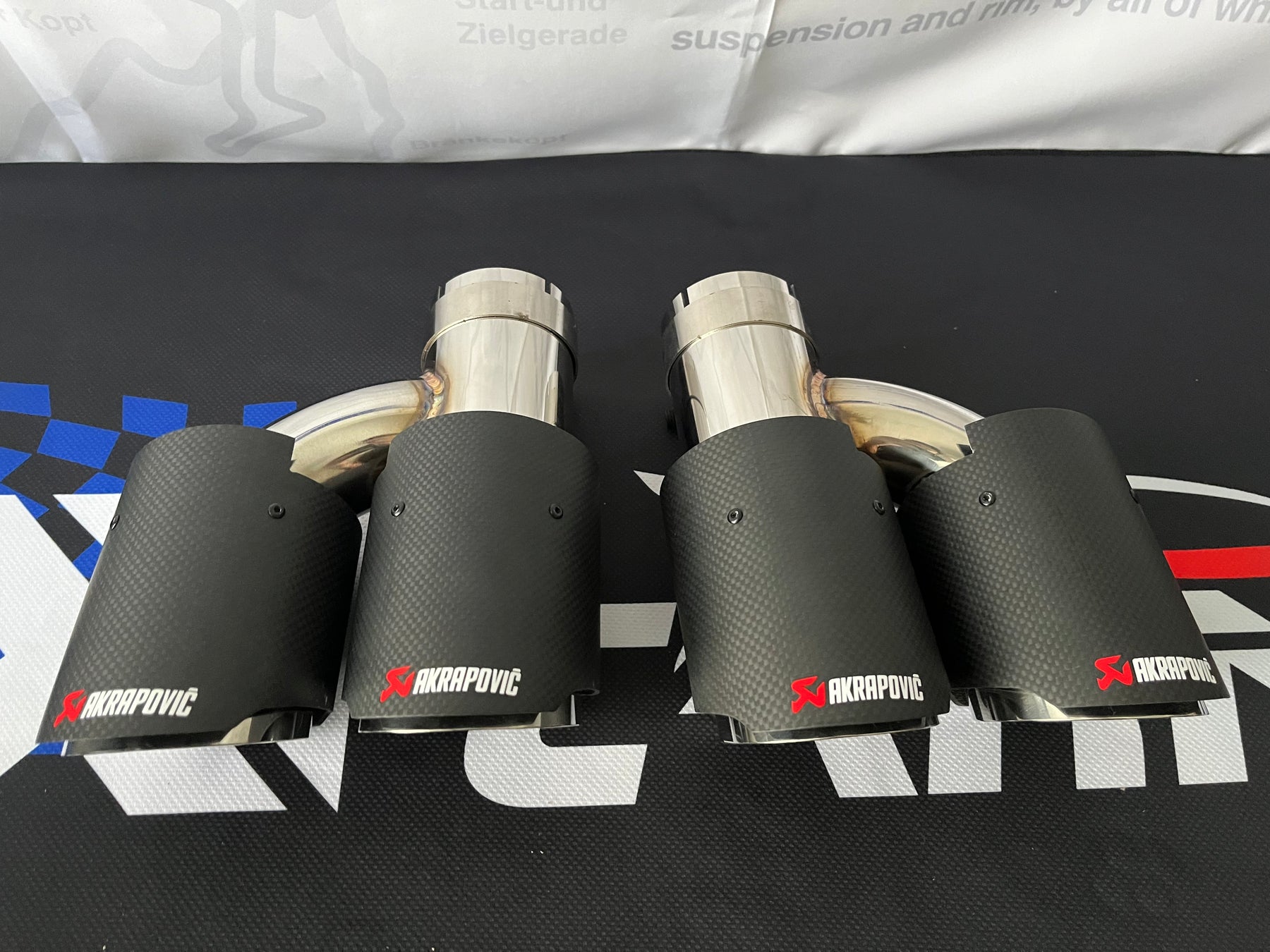 Separate quad exhaust tip for Lexus IS/RC