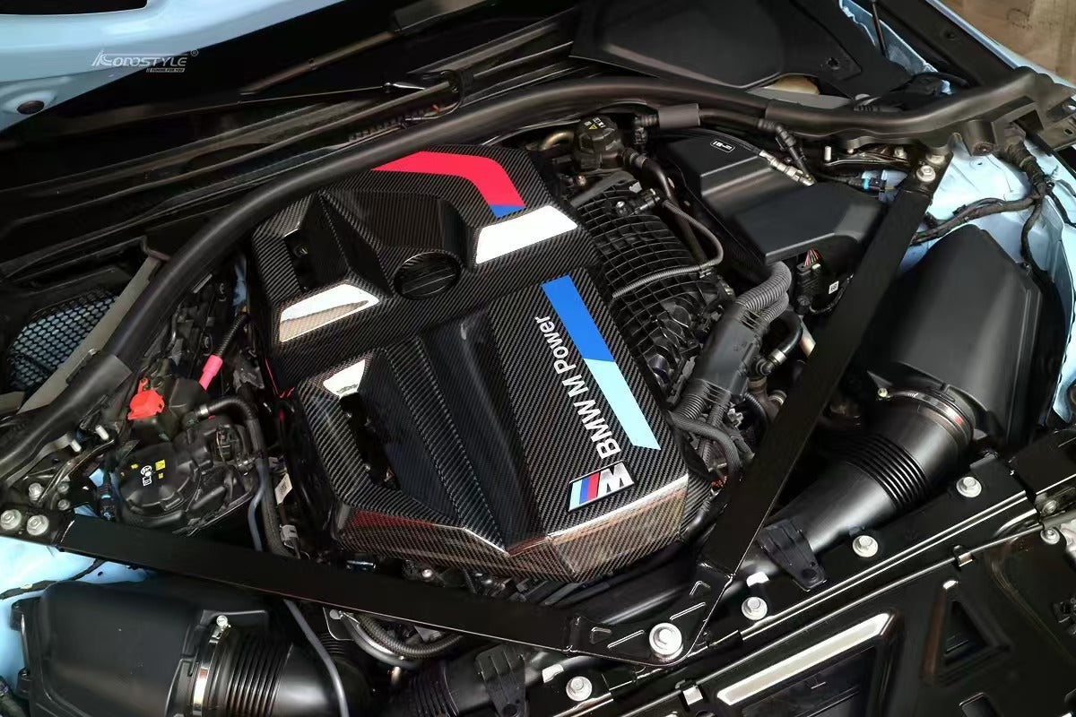 Dry-Carbon Engine Cover for M Power