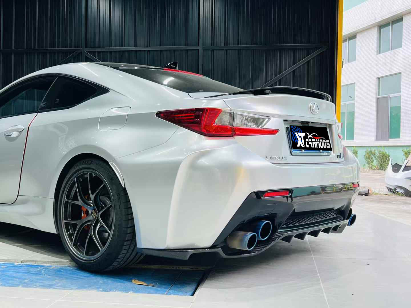 Lexon diffuser for Lexus RCF