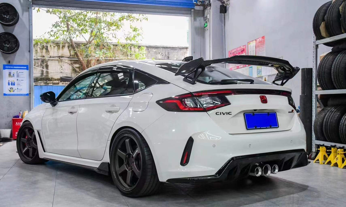 XT-A Side skirt  for Type R Fly5