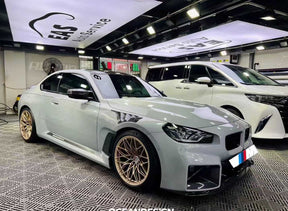 AlphaN-style Fender for M2 G87