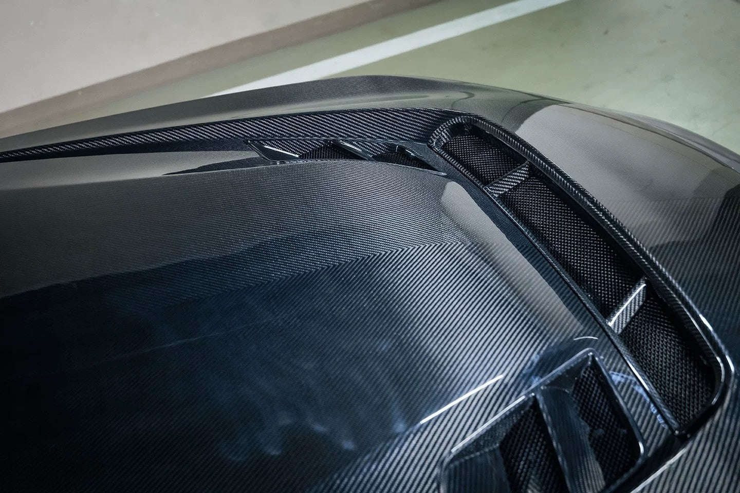 AlphaN V2-style hood for M2 G87