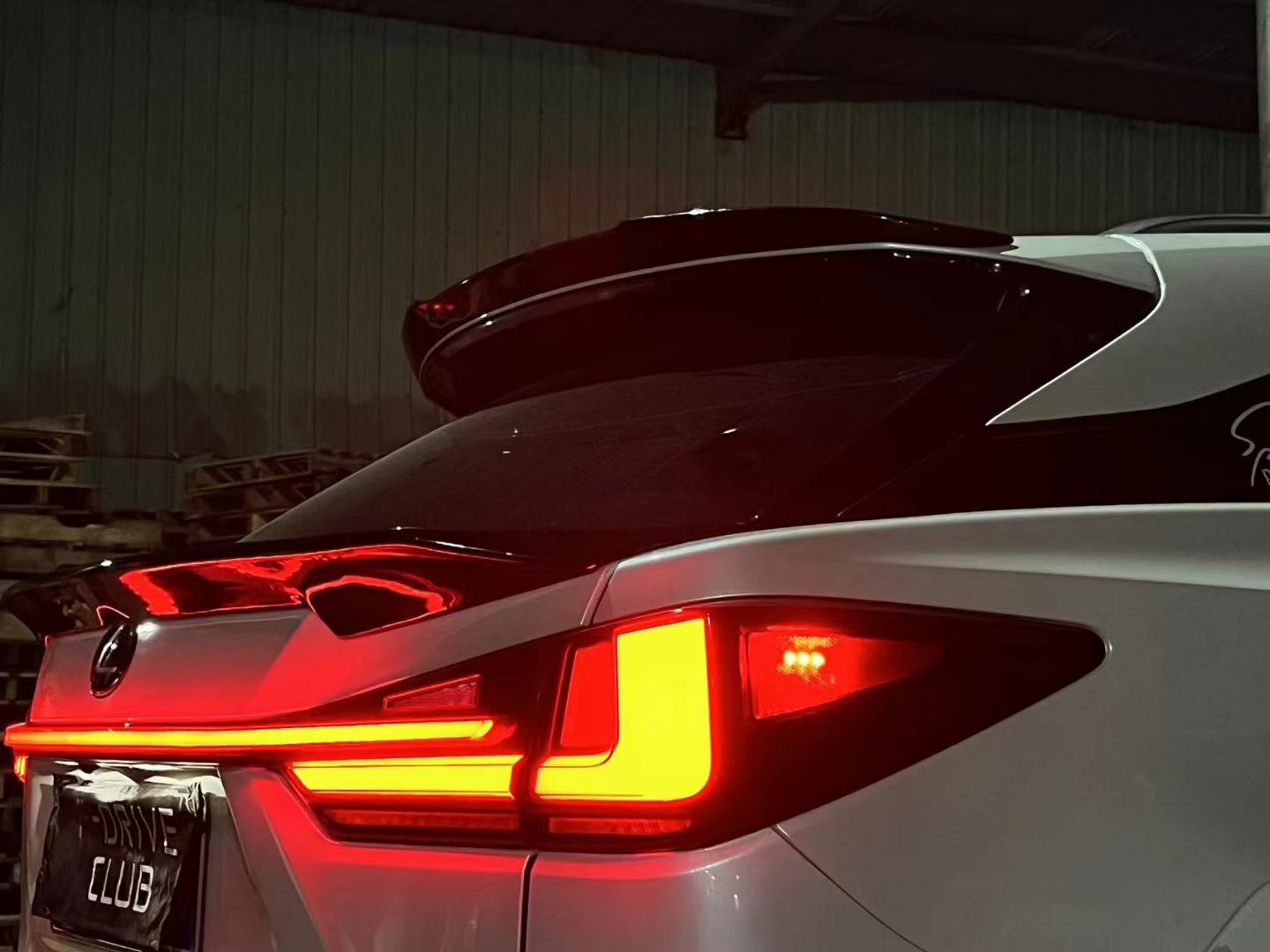 Artisan-style spoiler for Lexus RX 2020-2022