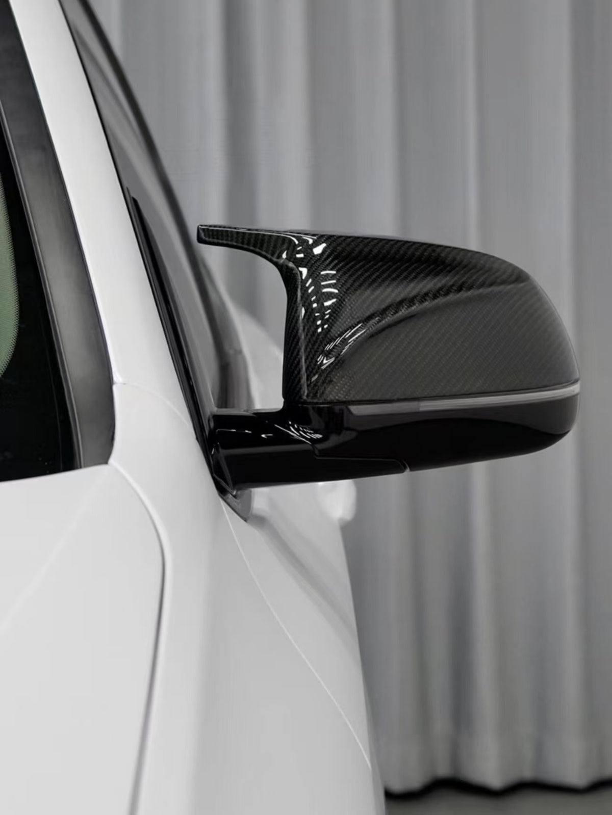 Carbon-fiber Mirror cap for X7 G07