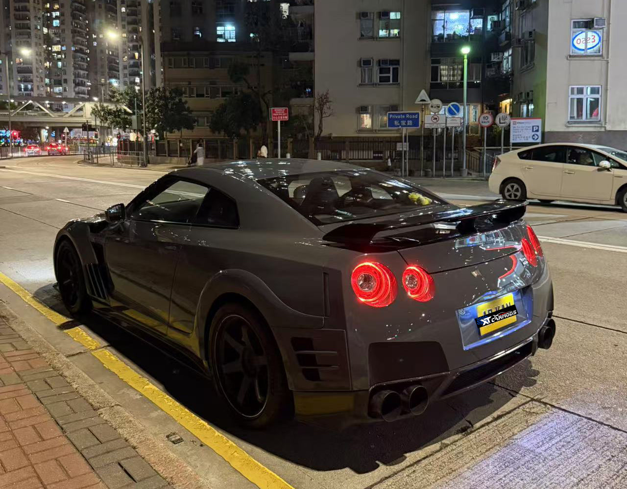 Height-raised OEM-style Spoiler for GTR R35
