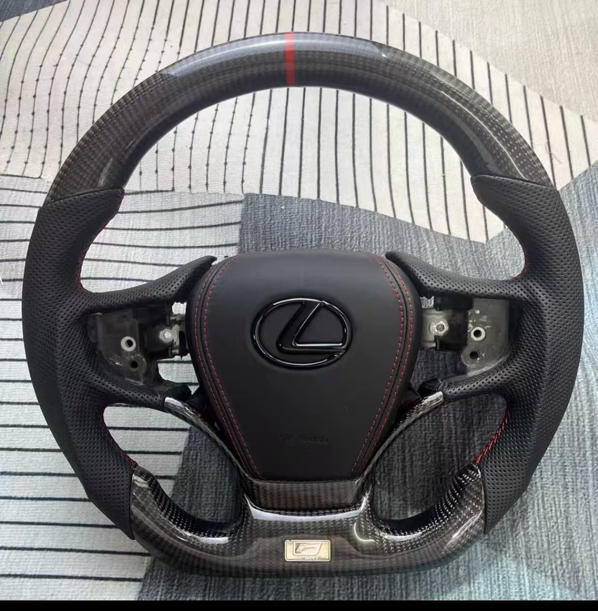 XT-C1 Carbon Fiber Steering Wheel for Lexus LS