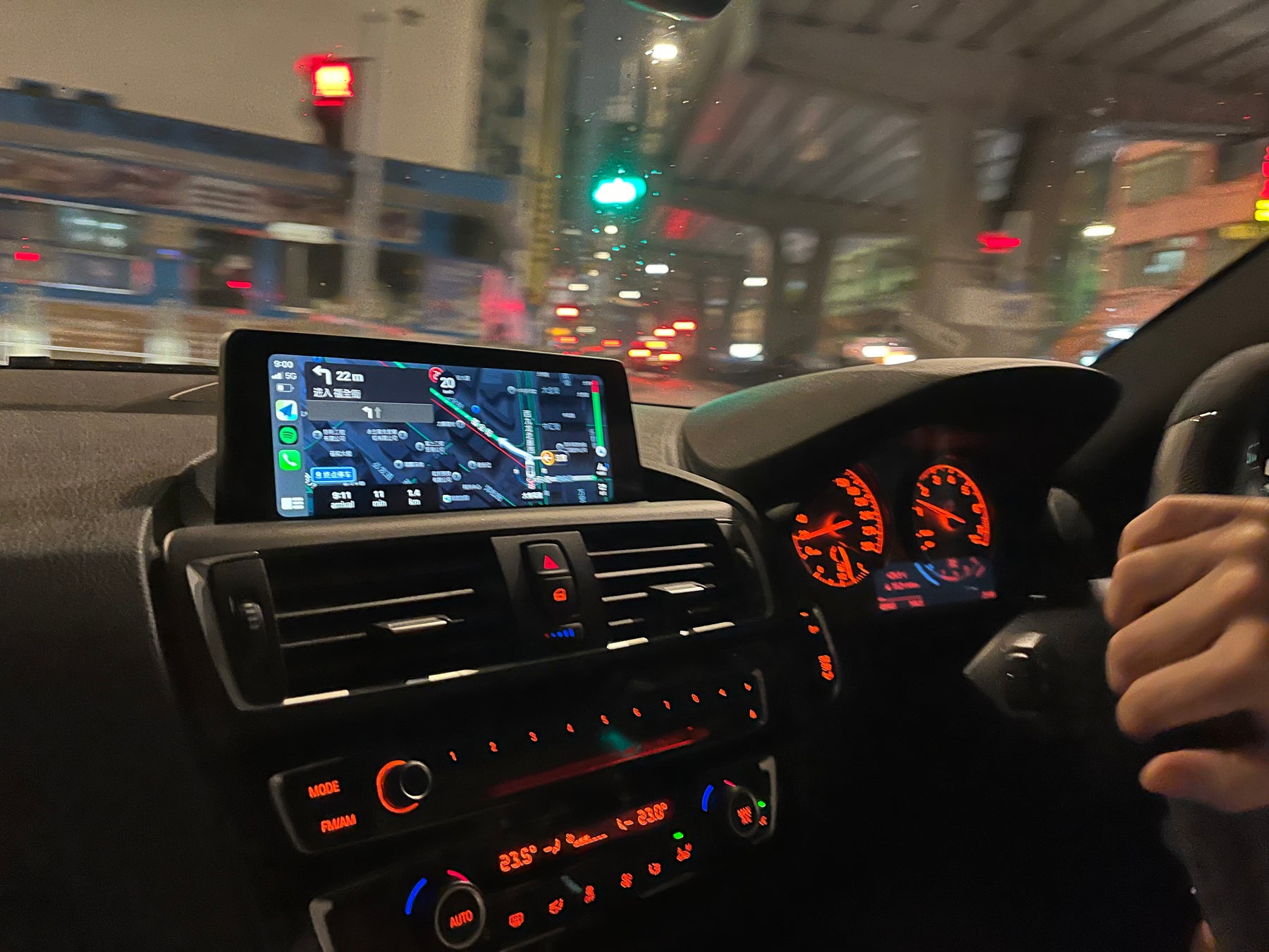 BMW F Series OEM CarPlay kit including OEM 8.8“ screen and EVO headunit
