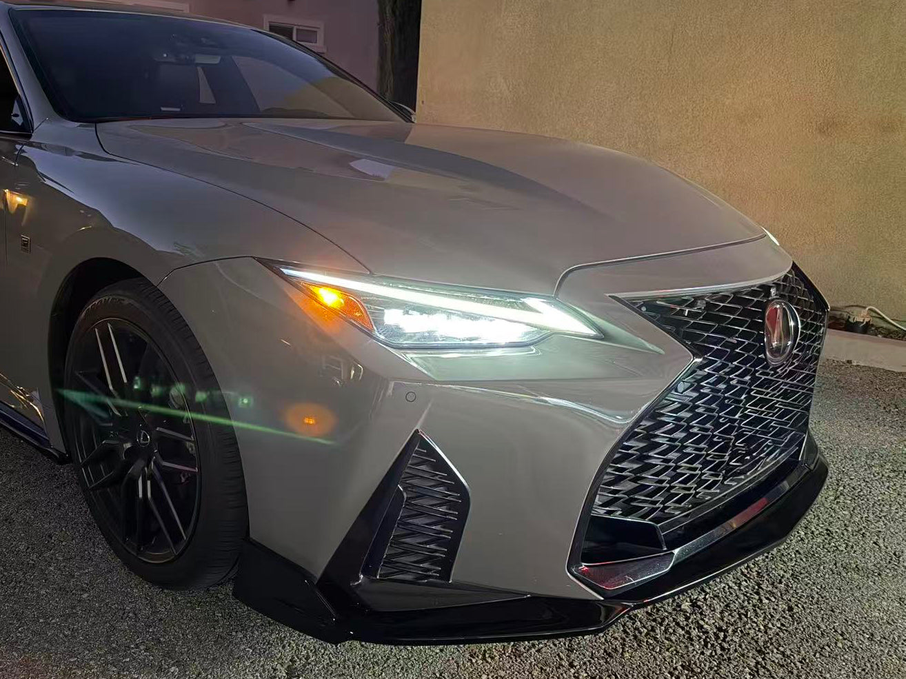 Tom's-style Front Splitter for Lexus IS 500(2021~2025)