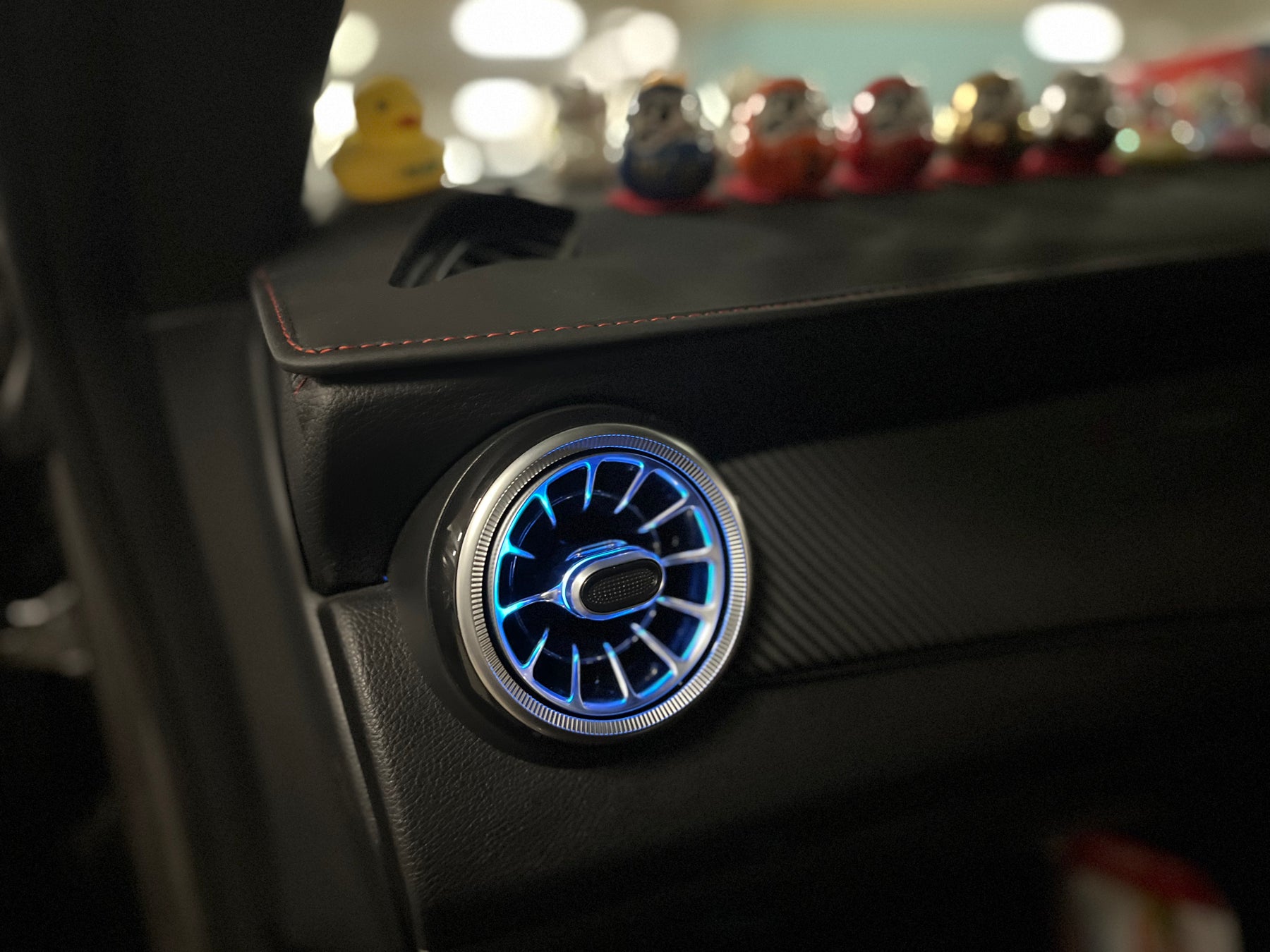 Light air-vent kits for AMG