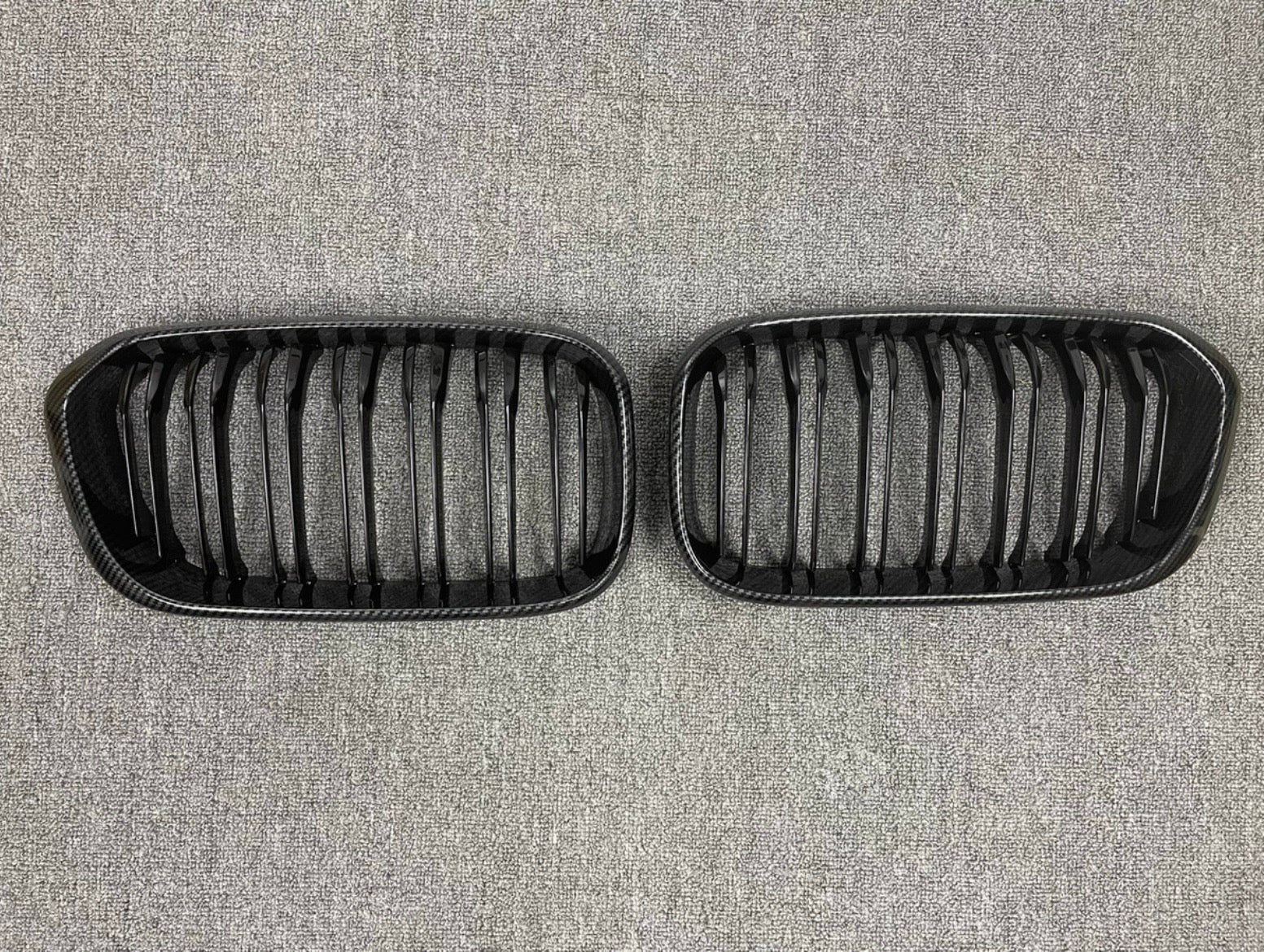 Carbon fiber middle grille for F20 1 Series