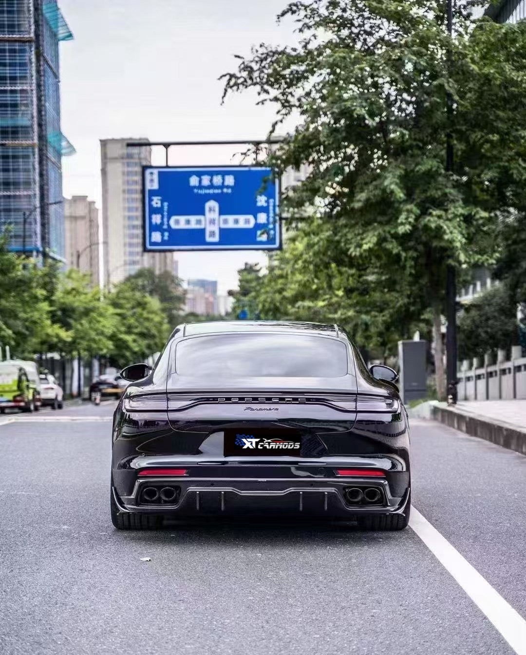 Dry-carbon rear diffuser for Porsche Panamera GTS 971