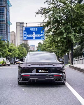 Dry-carbon rear diffuser for Porsche Panamera GTS 971