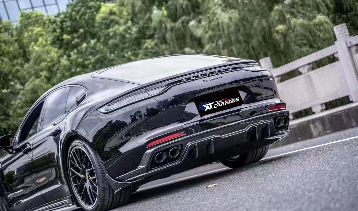 Dry-carbon rear diffuser for Porsche Panamera GTS 971
