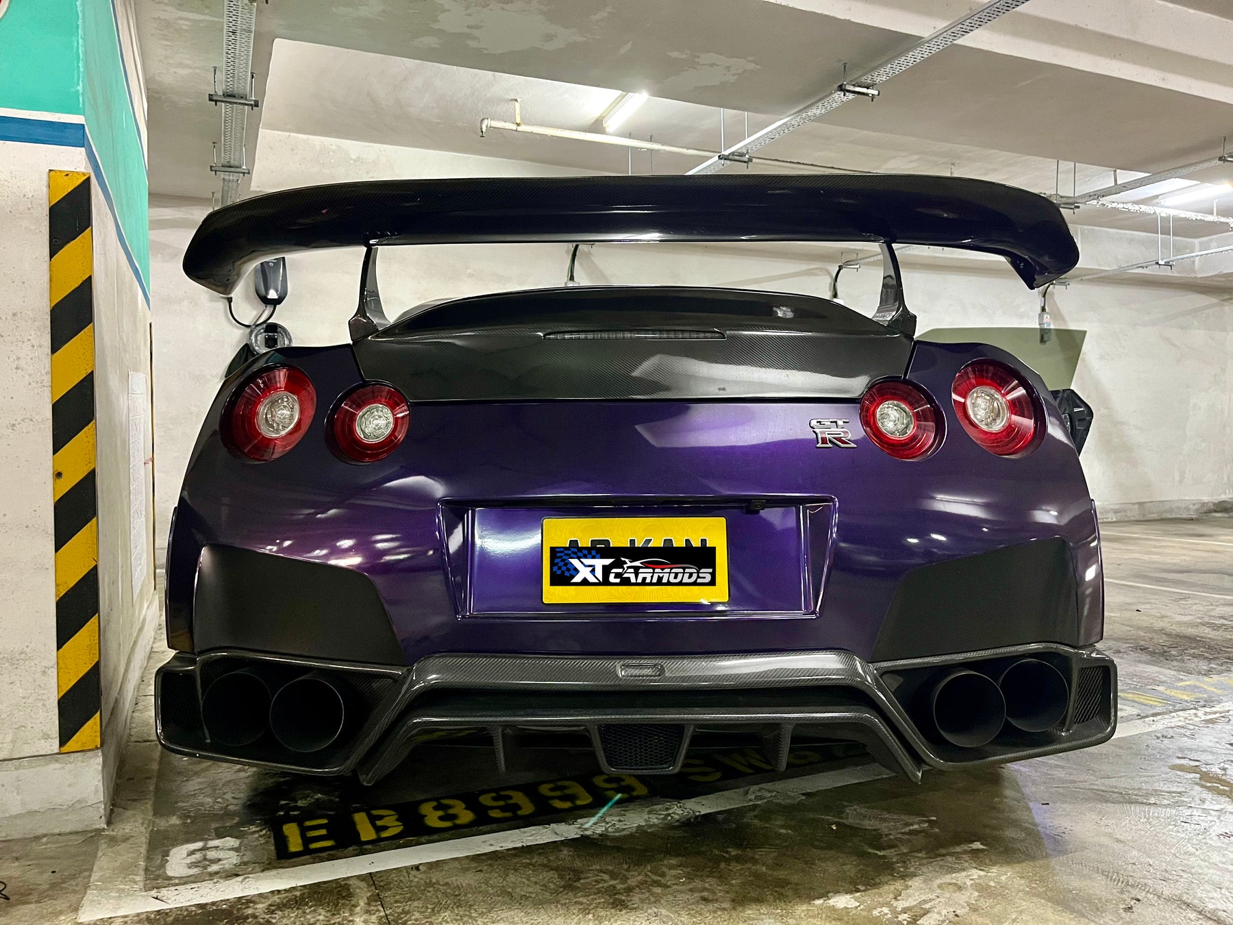 REVOZPORT Spoiler with trunk lid for GTR R35