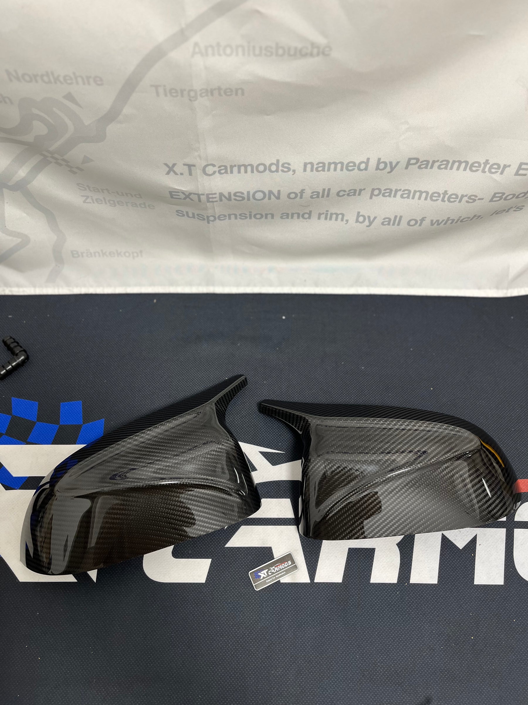 Carbon-fiber Mirror cap for X7 G07