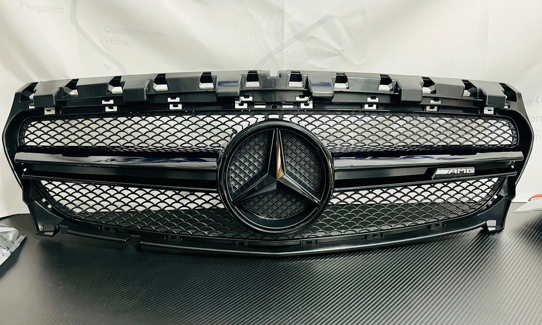 Black Middle Grille for CLA45 AMG