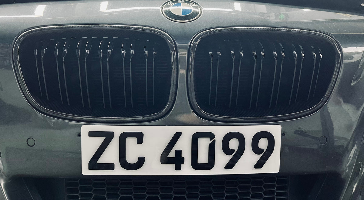 Carbon fiber middle grille for F20 1 Series