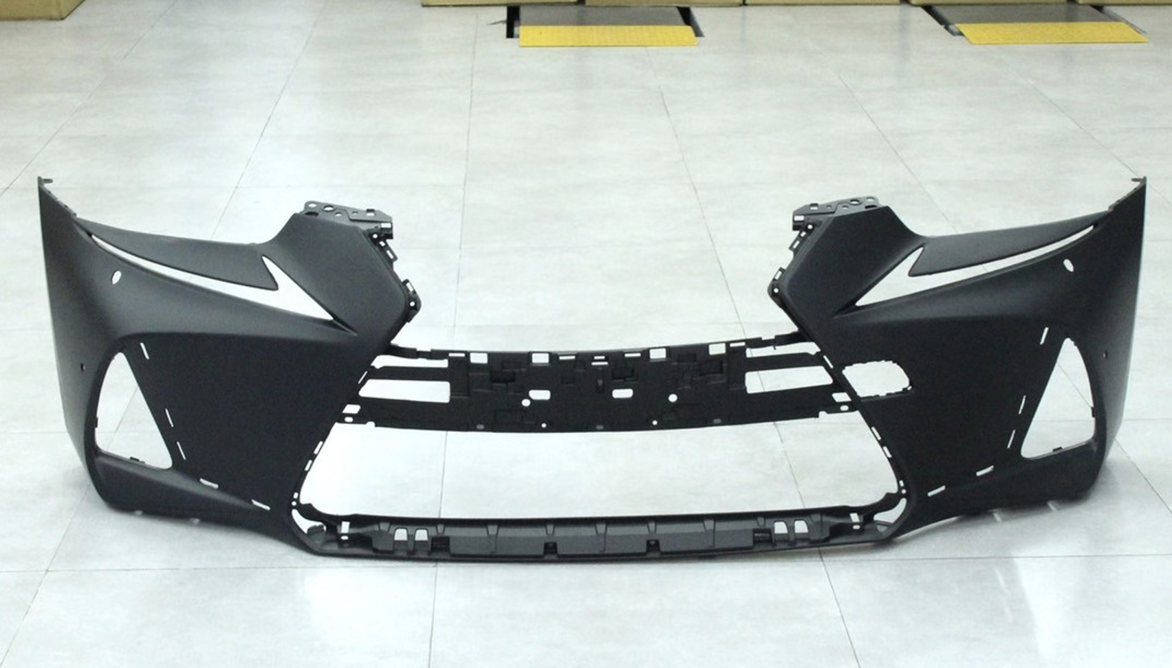 F-sport Facelifted Front Bumper for 2017-2020 Luxury Lexus IS