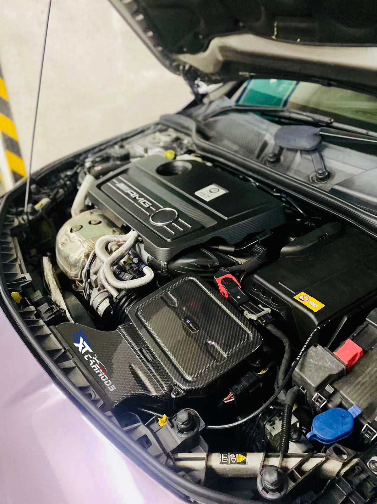 Carbon Fiber Air-intake Box for CLA45 AMG