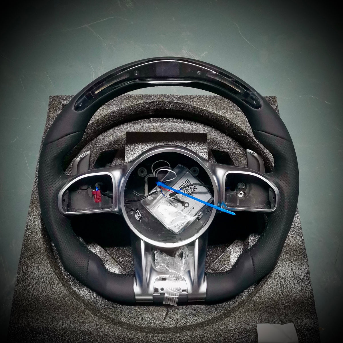 XT-D AMG Race-light Leather Steering Wheel